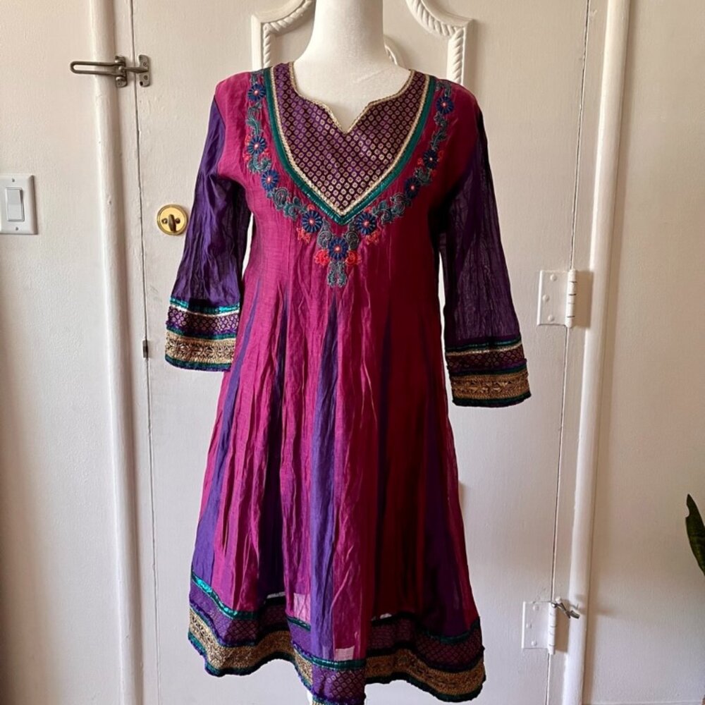 Embroidered Indian Dress Mid-Length Purple-Magenta